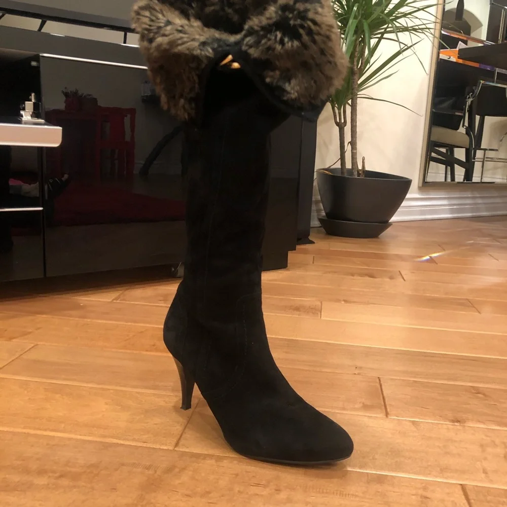Guess Women’s Over-the-Knee Bolim Suede Boots Faux Fur Trim Size 7.5